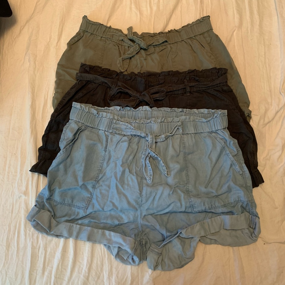 Women’s Aerie linen shorts